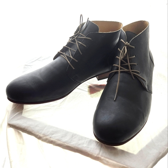 Nisolo Other - Nisolo Chukka Boots